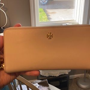 Tory Burch full zip wallet